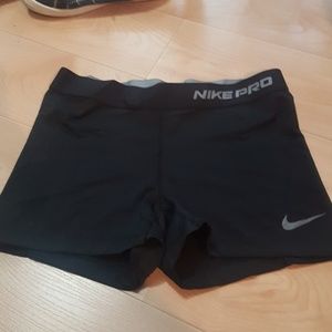 Nike Pro Size Large